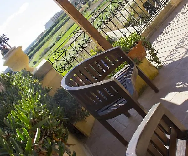 Villayana San Lawrenz