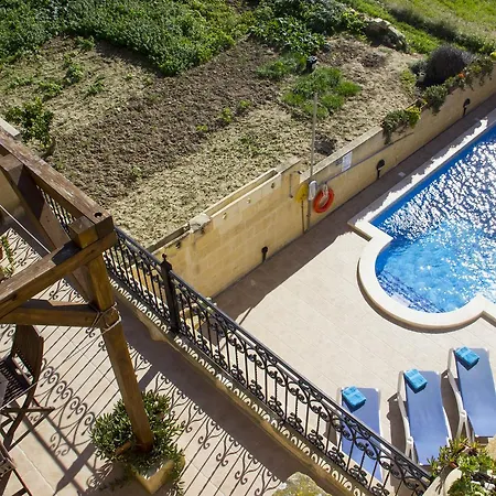 Villayana * San Lawrenz