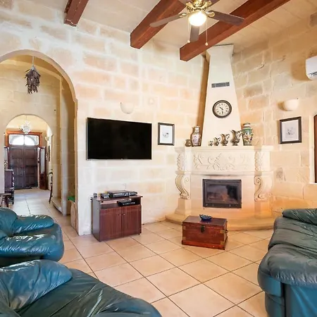 Villayana *